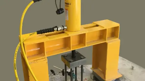 Tensile loading capacity and failure safety in concrete screw anchors