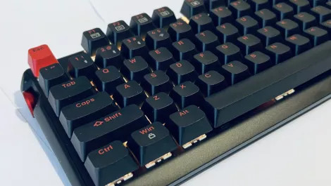 Hands-on Review: James Donkey RS4 Knight Wireless Gaming Keyboard